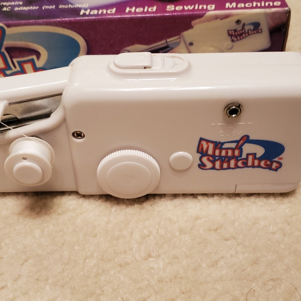 The Original Mini Stitcher Handheld Stitcher 4 Crafts & Cordless Repairs NWT